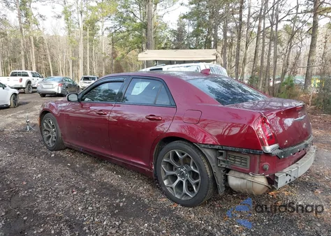 2018 Chrysler 300 300S z USA, uszkodzony, nr VIN 2C3CCABG1JH234847